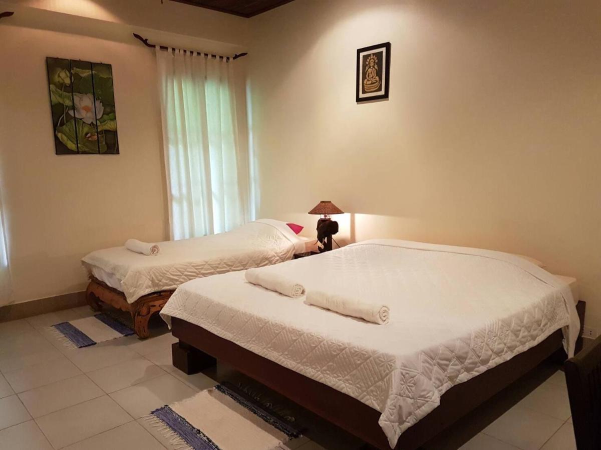 Villa Thakhek Esterno foto